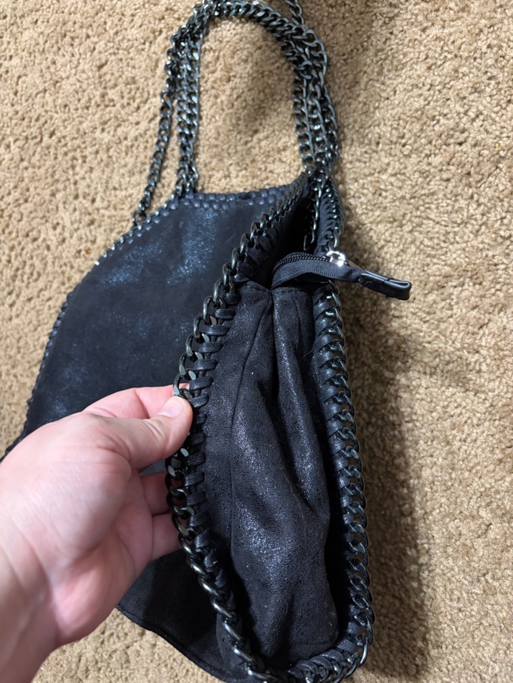 Snails 🐌 Metallic Black Snails Tote Bag with Lead-Tone Chain Detail - Picture 5 of 14